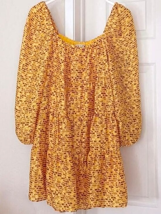 Alice + Olivia Dresses & Skirts - Alice + Olivia Rowen Tiered Floral Print Satin Mini Dress Rome Floral Tuscany M